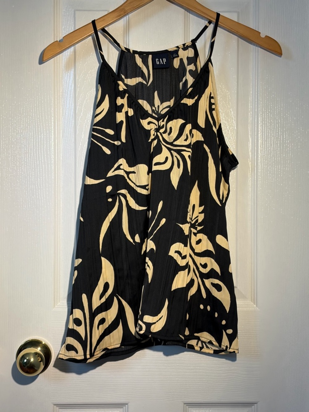 GAP Black and Cream Floral Spaghetti Strap Camisole